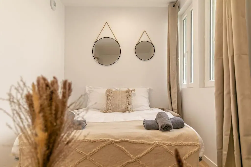 Cosy Centre 18 Apartment Paris